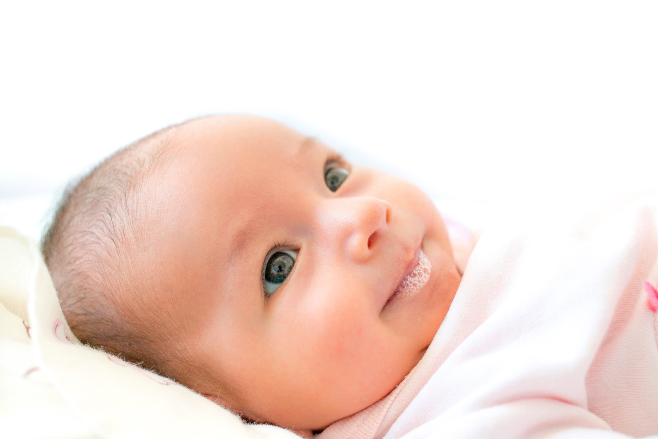 Signs Your Baby May Have a  Lip or Tongue Tie: What to Look For and When to Seek Treatment
